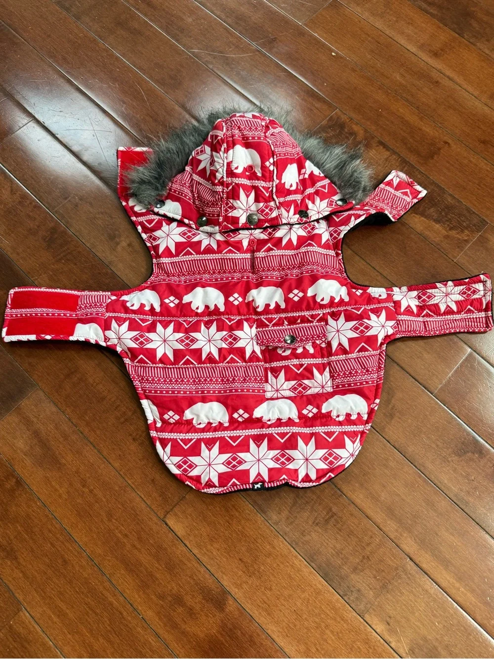 Hotel Doggy Red Polar Bear Fair Isle Hooded Dog Jacket, size Medium